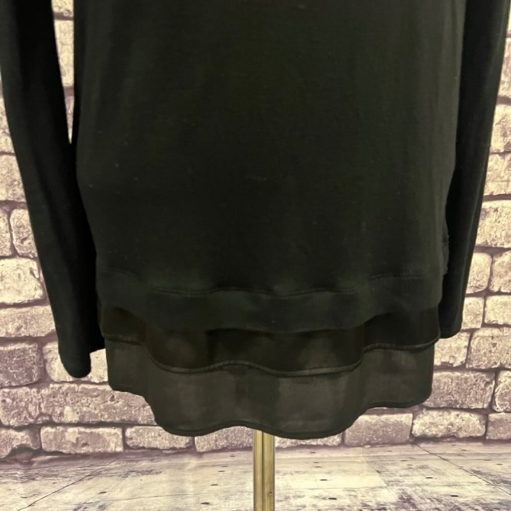 White House Black Market Long Sleeve Top W/ Layered Bottom Size XS - Picture 3 of 10
